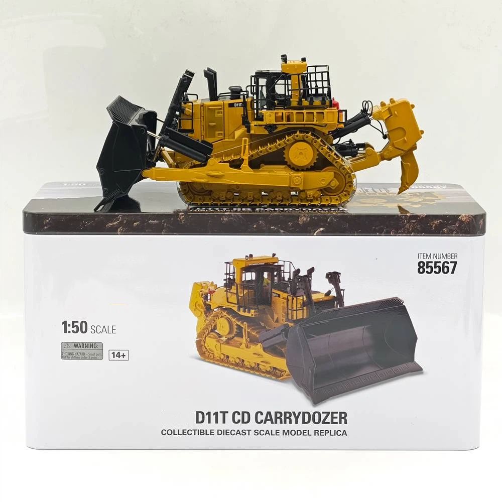 1:50 Diecast Masters 85567 D11T CD Carrydozer w/ Operator Model Diecast Model