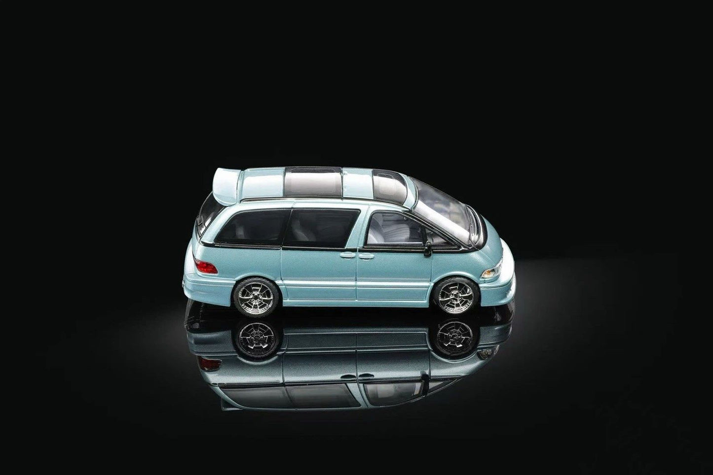 MORTAL 1:64 Classic MPV Previa Van Ice Blue Diecast Model Car Collection Gifts