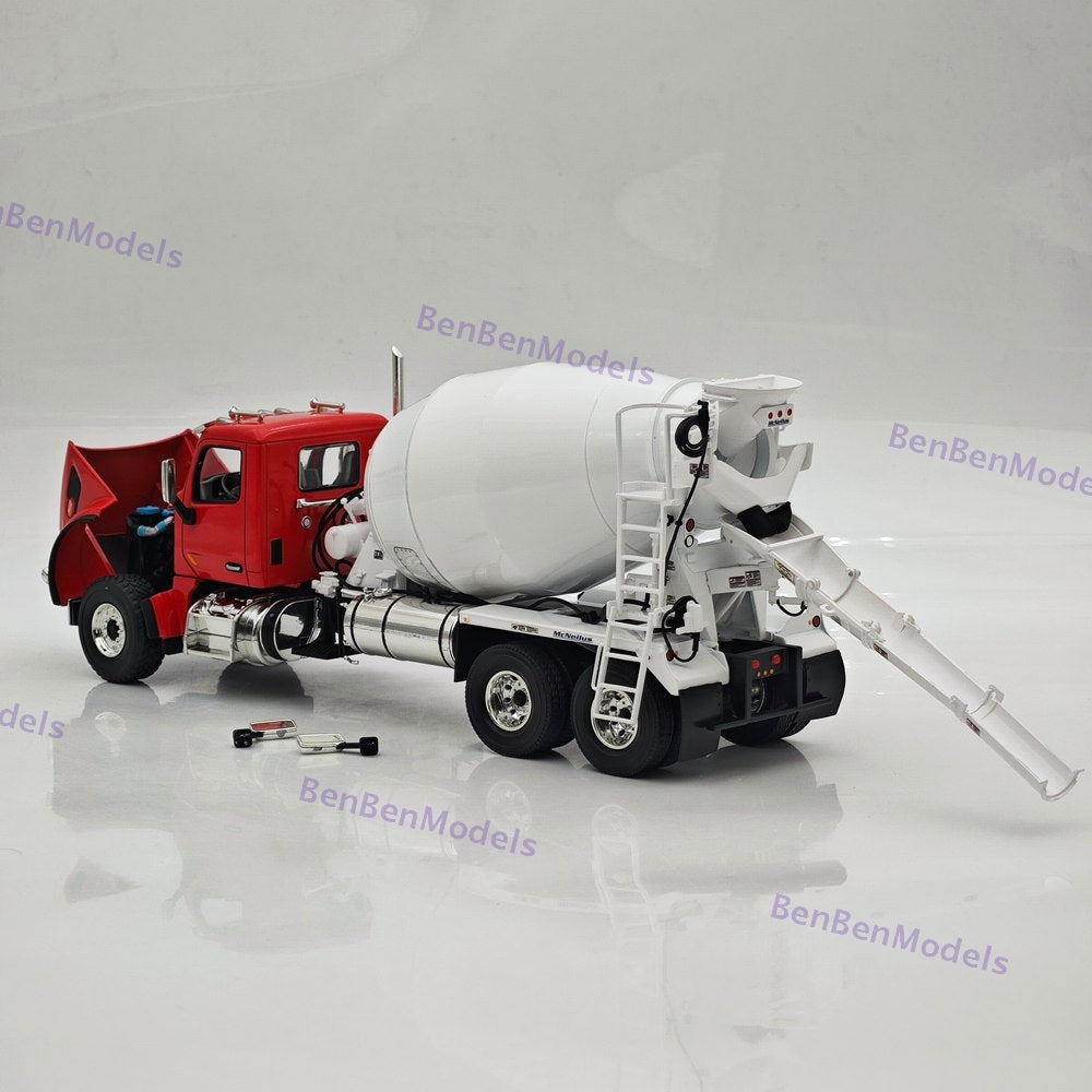 1/34 FIRST Peterbilt 567 with McNeilus Standard Mixer Body 10-4194 DIECAST Used