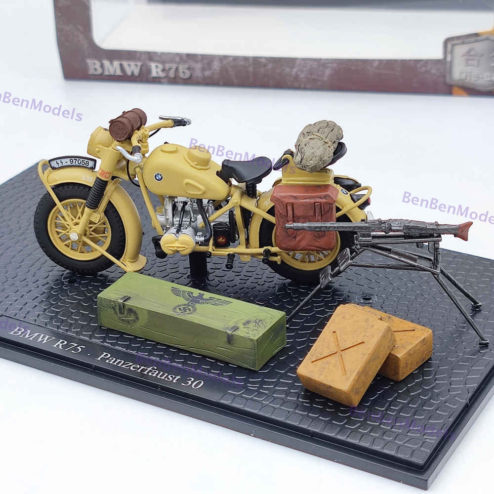 1:24 BMW R75 Panzerfaust 30 World War II 1939-1945 Motorcycle Diecast Model