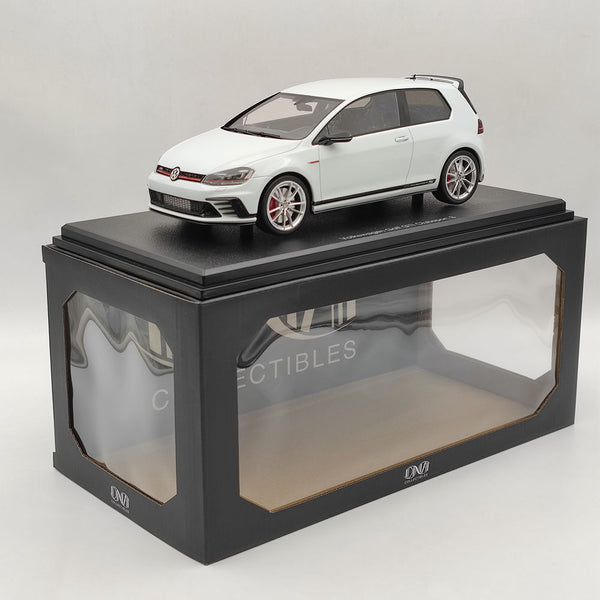 DNA Collectibles 1/18 Volkswagen Golf GTI VII Clubsport s 2017 DNA000159  White Resin Model Car Limited Collection