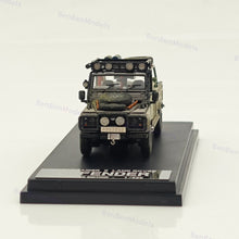 1:64 STREET WARRIOR Defender Tomb Raider x Land Rover Limited 499 Diecast Model