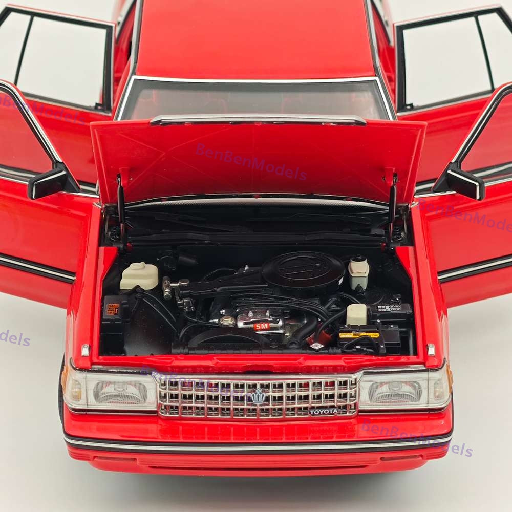 1/18 Toyota Crown Seventh Generation MS122 Red / red Interior Diecast Model