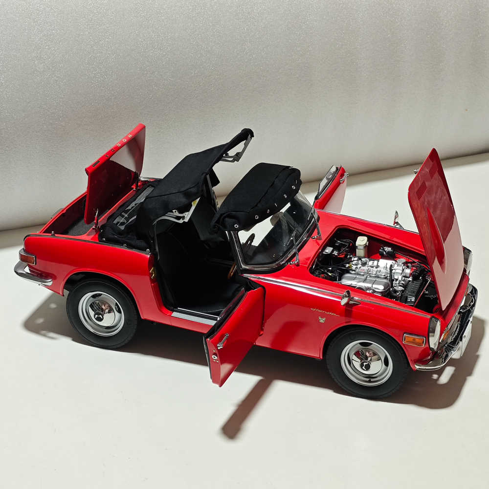 RARE 1:6 G & P HONDA S800M Convertible 1969 Diecast Model