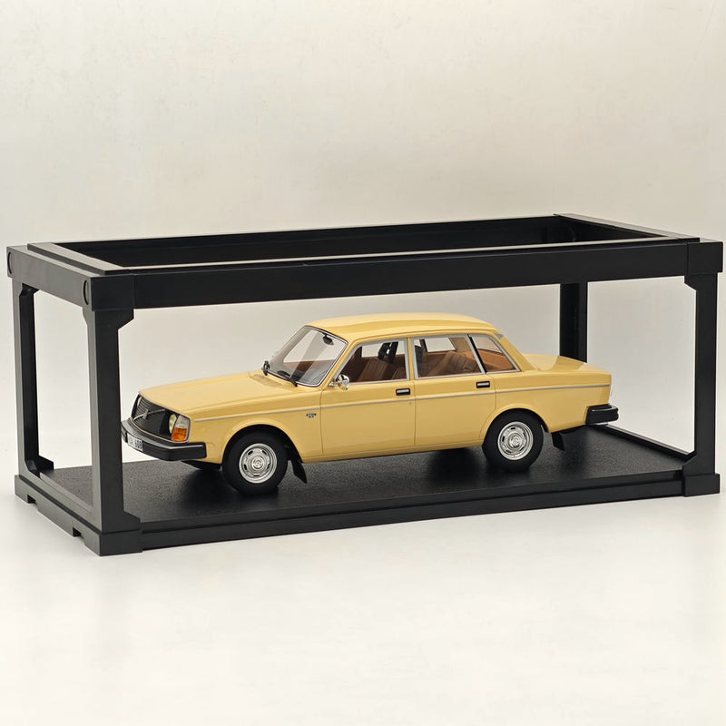 CULT 1:18 Volvo 244DL Beige 1975 CML130-1 Resin Model Car Limited Collection