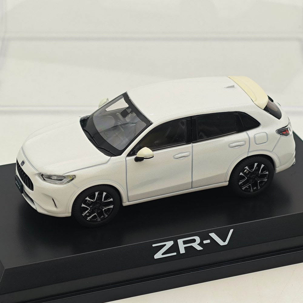 Hobby Japan 1/43 ZR-V e:HEV Platinum White(P) HJ431005W Diecast Model Car
