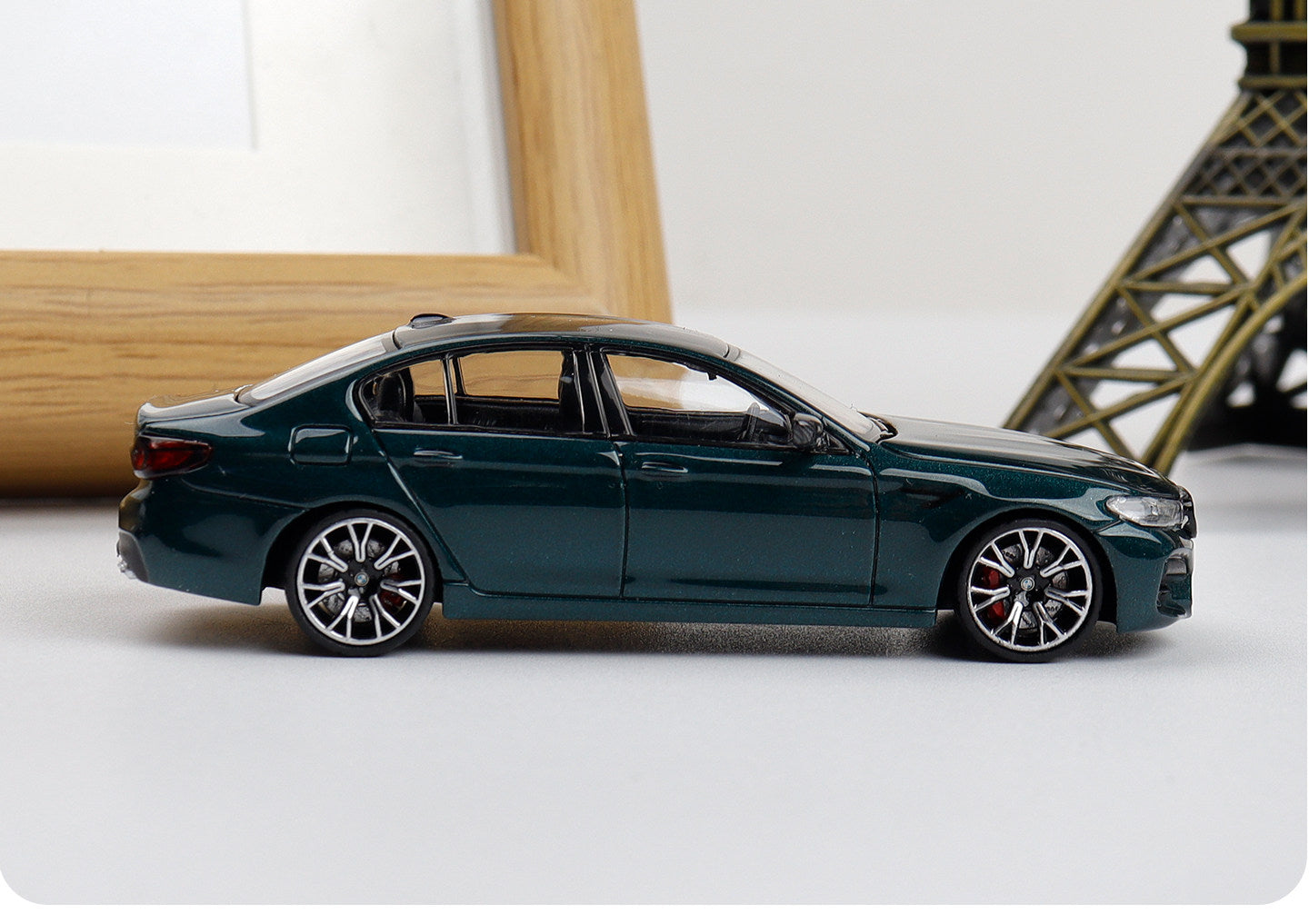 HM 1:64 Scale M5 F90 Four-Door Coupe Die-Cast Toys Car Model Collection 5 Series