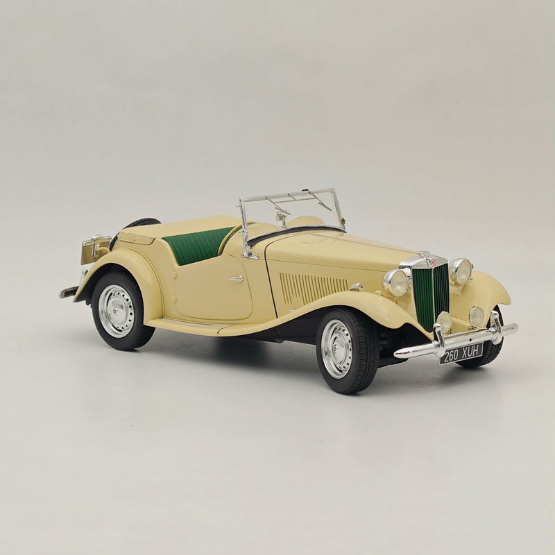 Cult 1/18 Scale MG TD 1953 Convertible CML094-2 Resin Model Car Collection White