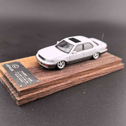 Fine Works 1:64 Lexus LS400 XF10 UCF10 Miniature Diecast Toys Car Models Collection Gifts