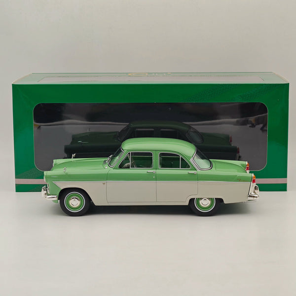 1:18 CULT Ford Zodiac 206E Saloon 1957 green/white CML085-1 Resin Model Car
