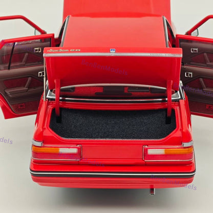 1/18 Toyota Crown Seventh Generation MS122 Red / red Interior Diecast Model