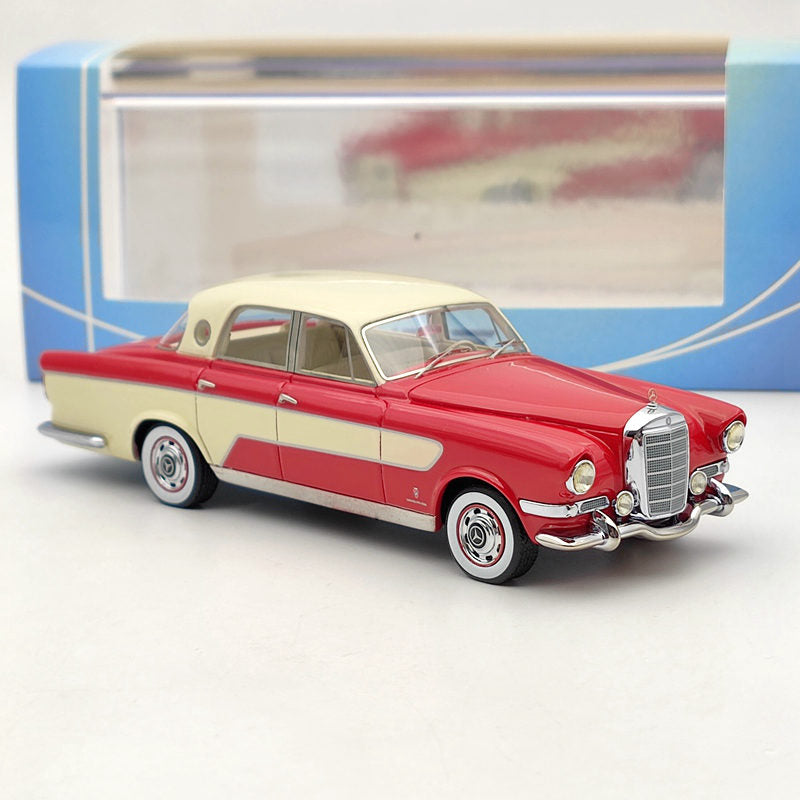 NEO Scale Models 1:43 Mercedes Benz Ghia 300C Berlina Red