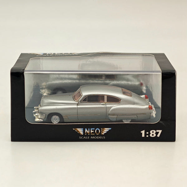 1/87 NEO SCALE MODELS Cadillac Series 62 Sedanet Coupe Silver Resin Car Limited