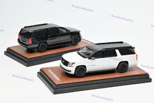Pre-sale 1:64 GOC 2015 Chevrolet Suburban Full Sized SUV Customized Ver. Diecast