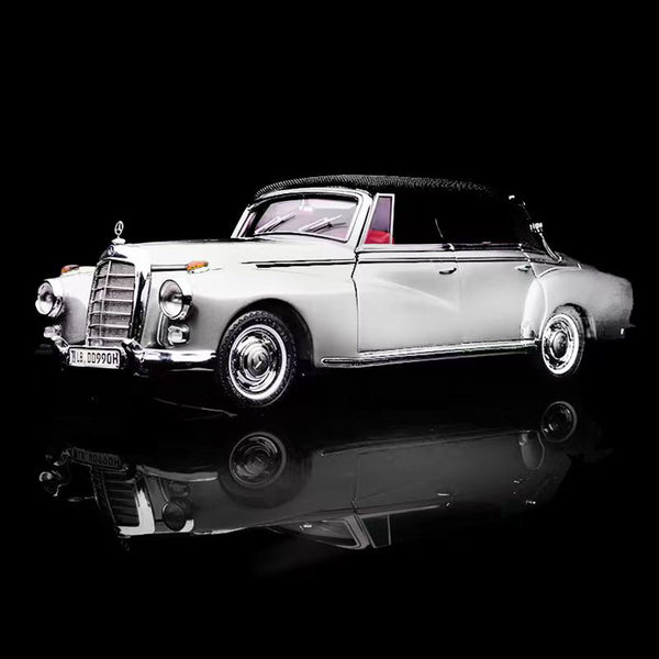 Pre-sale Seeker 1:64 Mercedes Benz 300D Convertible Soft Top Alloy Car Model Collection Diecast Toys Car Miniature Hobby Gifts