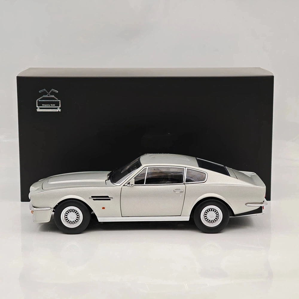 Xiaoguang 1/18 V8 Vantage 007 Movie Edition Metal Diecast Model Car Limited Collection Gifts Display