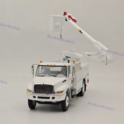 1:34 FIRST INTERNA TIONAL DURASTAR UTILTY BUCKET TRUCK White 10-3901 DIECAST