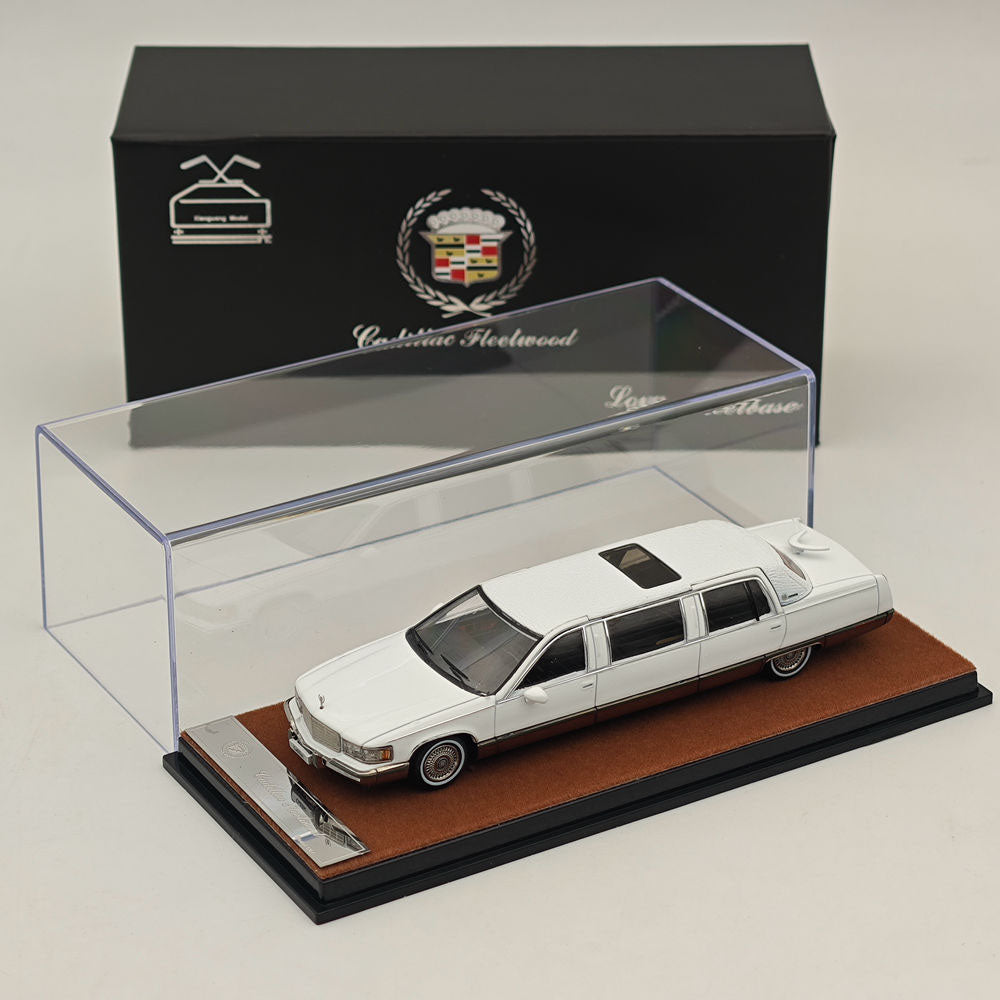 XiaoGuang 1/64 Fleetwood extended edition White Alloy Diecast Models Car Collection