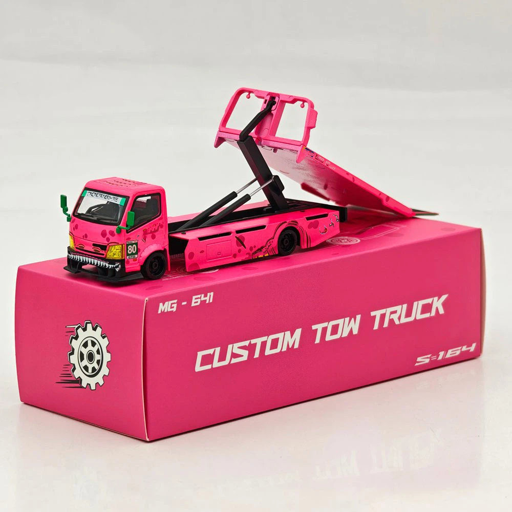 MEGA GEAR 1:64 Pink & Green Dinosaur Custom Tow Truck Full Ground Trailer Diecast Alloy Model Car Collectible