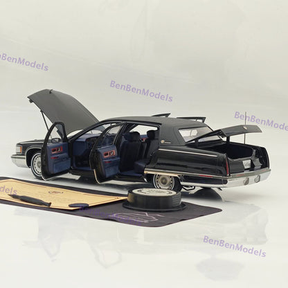 1:18 GM Cadillac 1993 Fleetwood Sedan Black / Blue Interio Diecast Model Edition