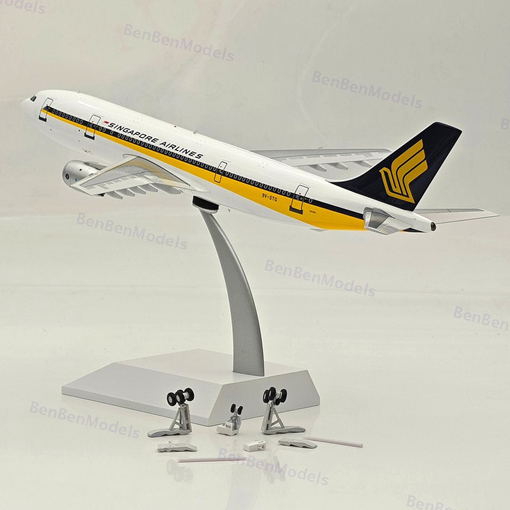 1:200 Singapore Airlines / Airbus A300B4-200 / 9V-STG / JF-A300-0003 / Diecast