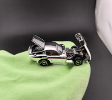 Fine Works 1/64 Aston Martin Vulcan Open Hood Alloy Diecast Toys Car Models Peak Speed