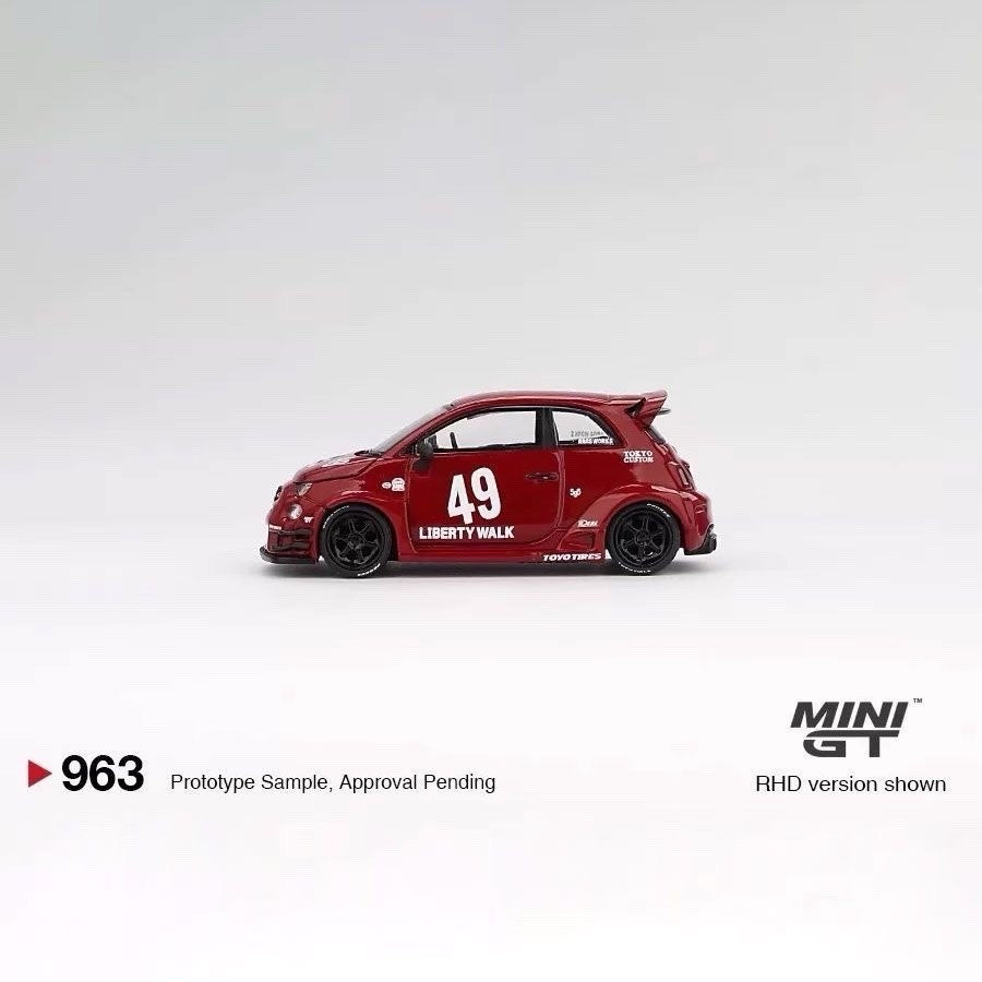 MINI GT 1:64 FIAT Abarth 595 LBWK Miniature de voiture moulée sous pression 963 #49 Cadeaux de collection de course en boîte