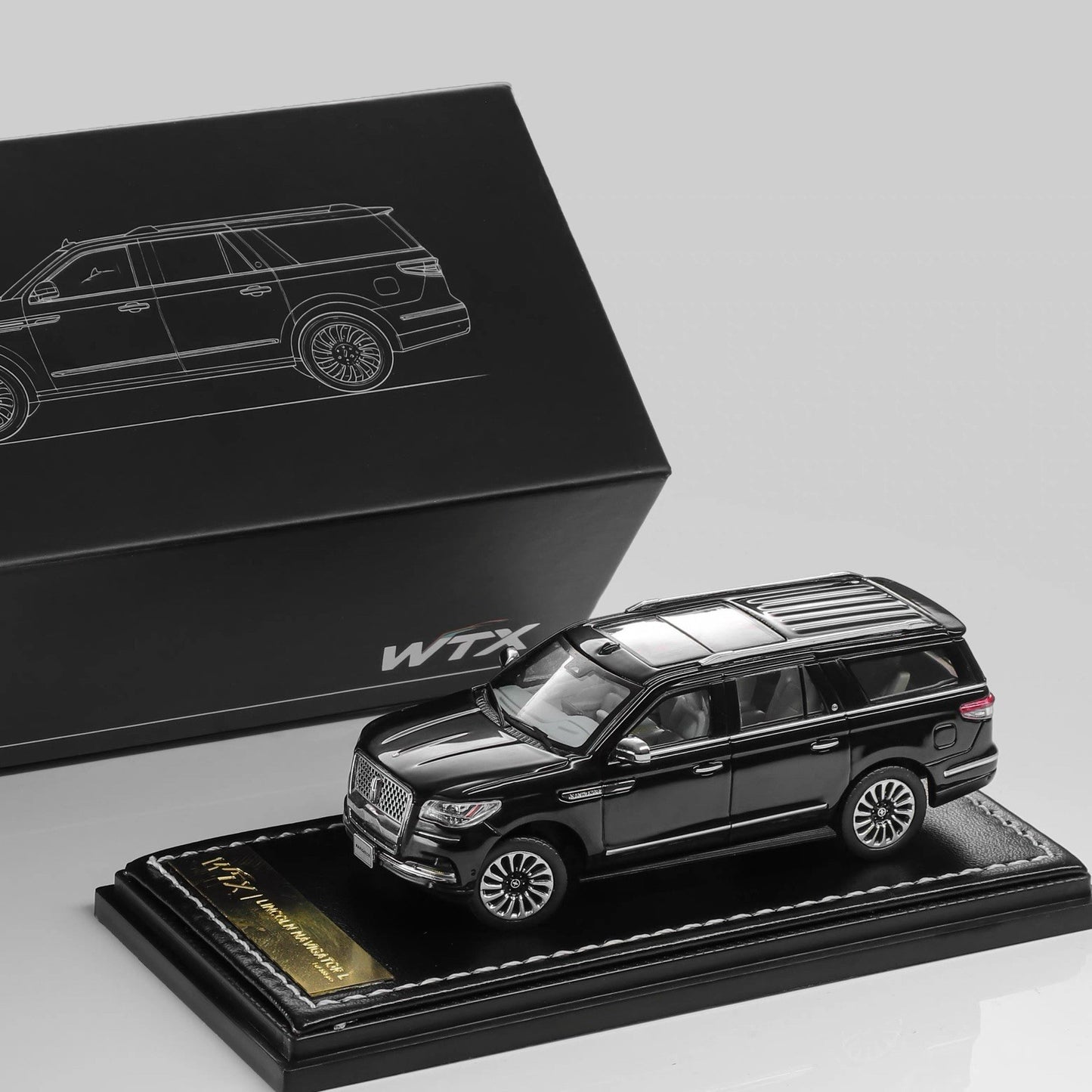 WTX 1:64 Navigator L SUV Model, Retractable Step Suspension Steering Gifts Black
