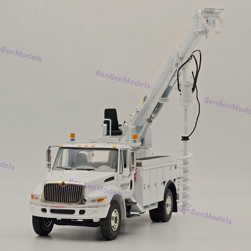 1:34 First lnternational DuraStar Digger Derrick Asplundh Construction Diecast