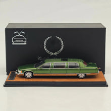 XiaoGuang 1:64 Fleetwood Limousine Green Diecast Collectible Model Car