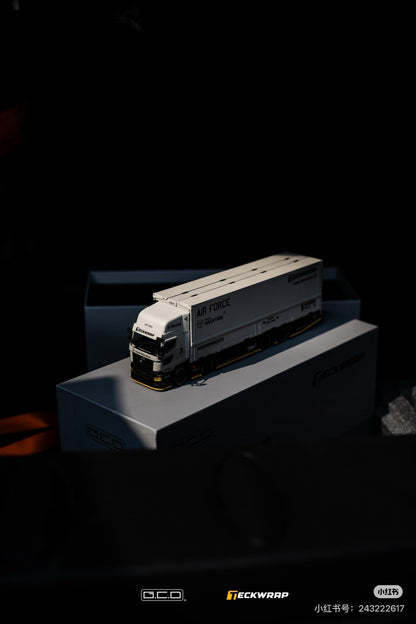 1/64 GCD Hino 700 Enclosed Transporter DarwinPro TeckWrap HEC 2026 Diecast Toys Car Model Gifts