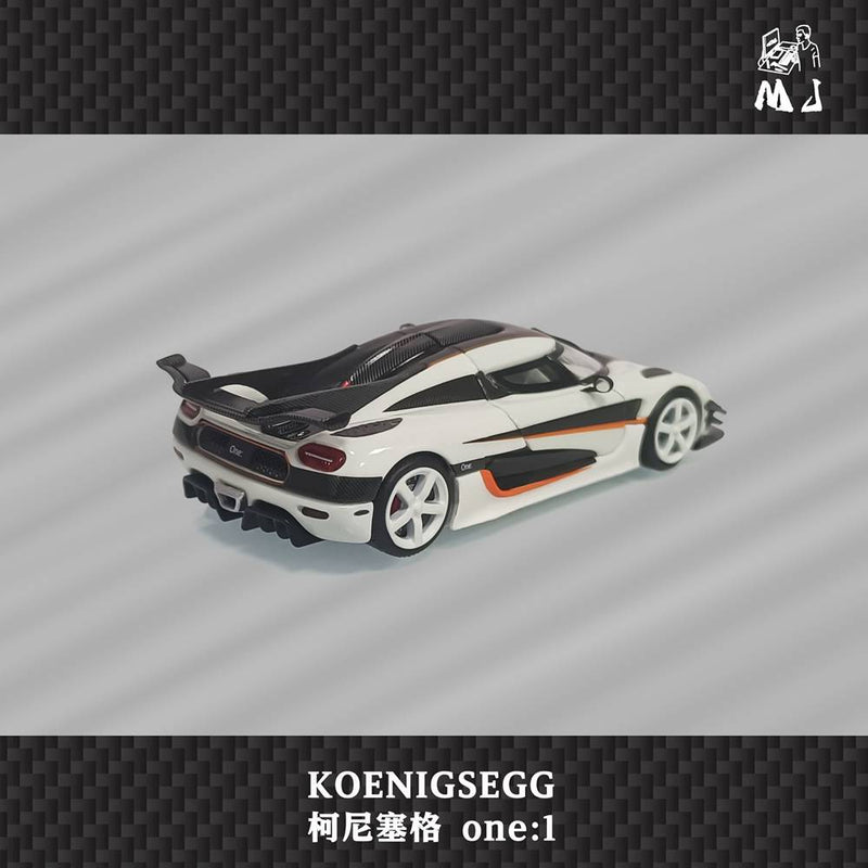 MJ 1:64 Koenigsegg one1 Gulf/Noctilucent Diecast Toys Car Models Miniature Hobby Collection Gifts