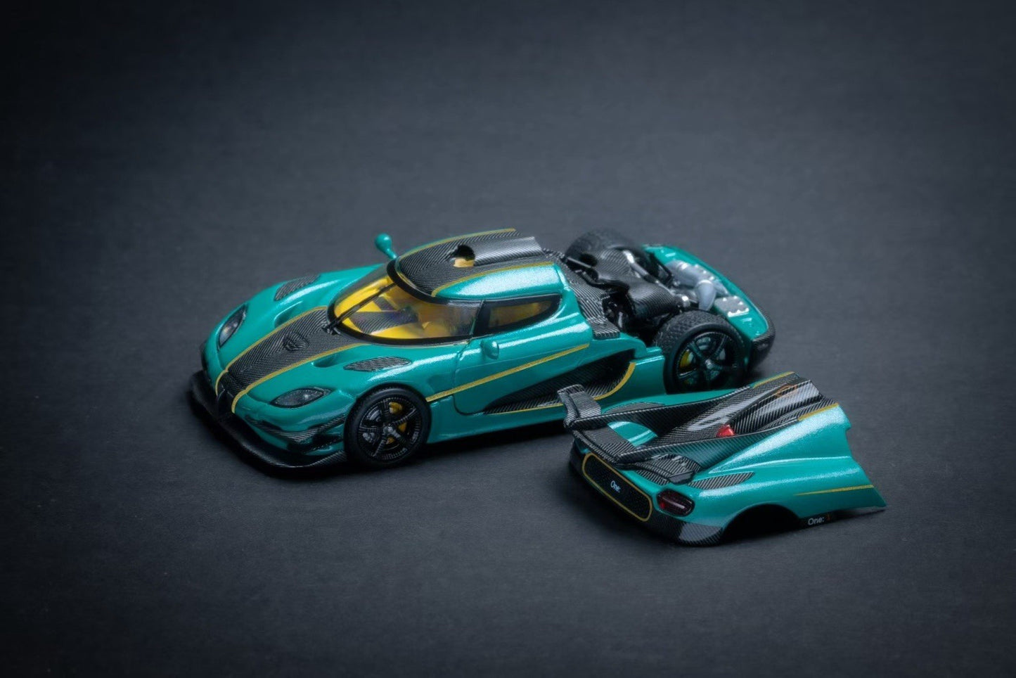 MJ 1/64 Koenigsegg One:1 Metal Green Alloy Car Model - Rear Hood Opens