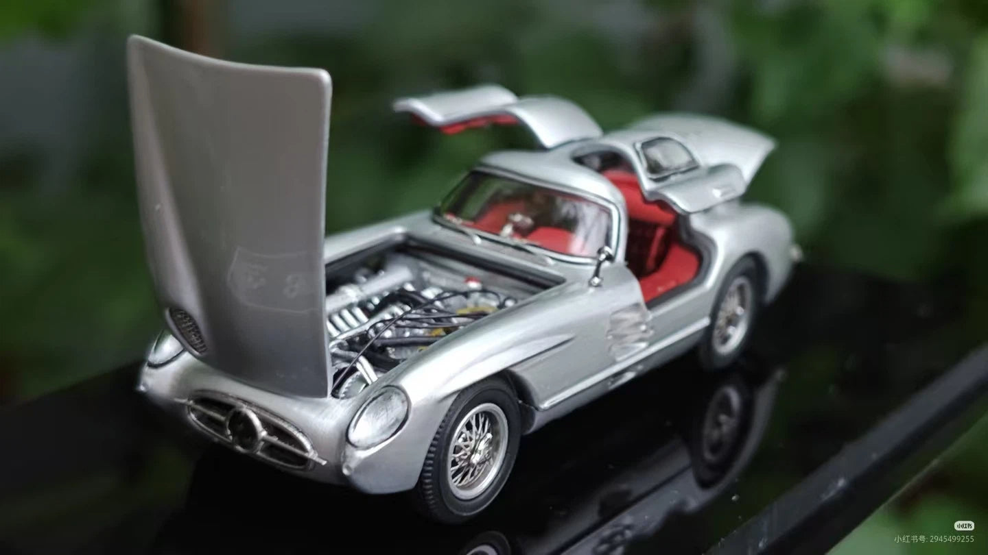 YS Model YS 1:64 300SLR Uhlenhaut Silver Diecast Model Car Limited Edition Collectible