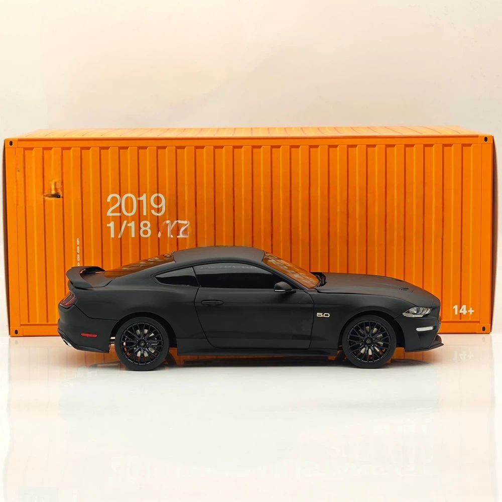 DM 1/18 2019 GT Matte Black LHD with Widebodykit Pack Diecast Model Car Miniature