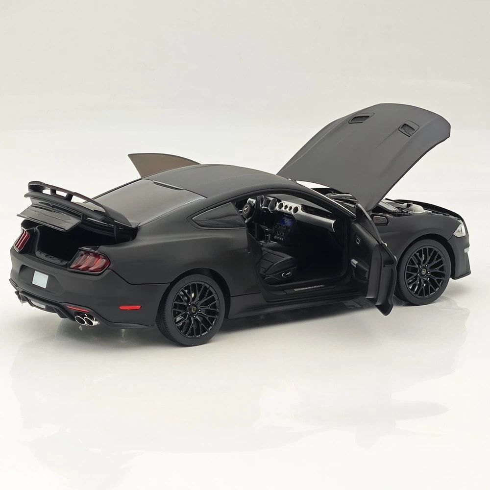 DM 1/18 2019 GT Matte Black LHD with Widebodykit Pack Diecast Model Car Miniature