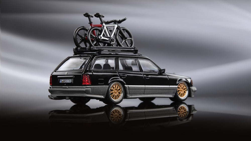Voiture Mercedes-Benz S124 Wagon moulée sous pression à l'échelle 1:64, modèle réduit, collection, cadeaux, noir/vert 