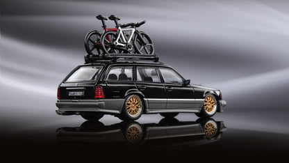 Voiture Mercedes-Benz S124 Wagon moulée sous pression à l'échelle 1:64, modèle réduit, collection, cadeaux, noir/vert 