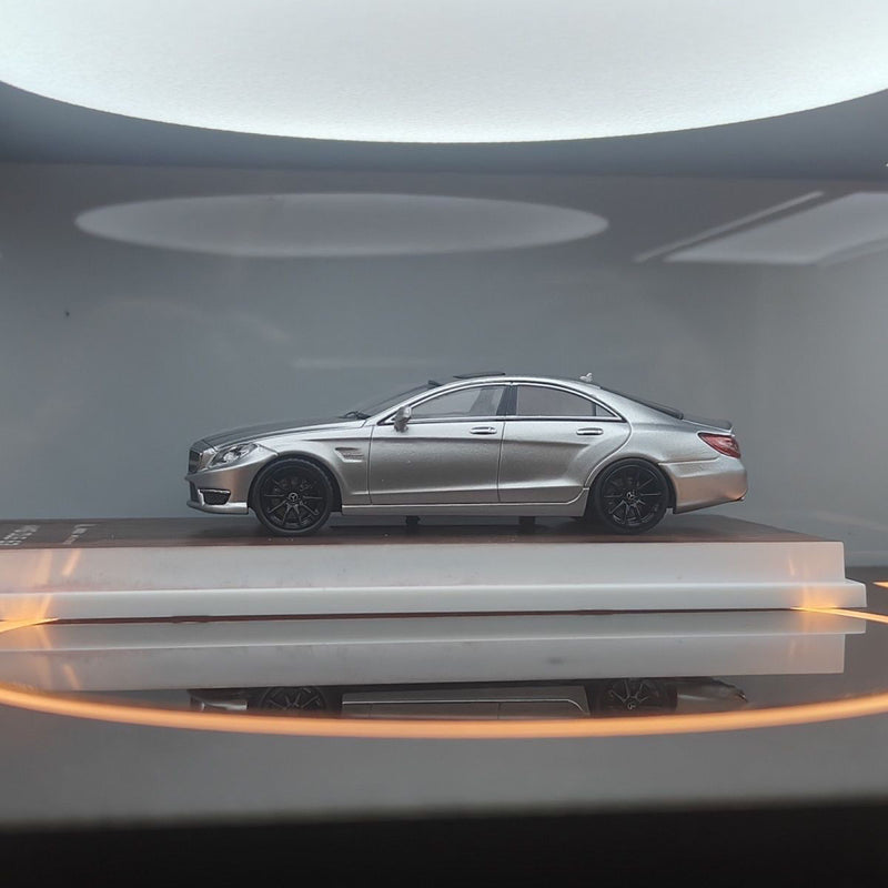 MJ 1:64 MERCEDES-BENZ CLS63 AMG Shooting Brake/Devil's Eye/Suit thug Bridge Car/Station Wagon Diecast Toys Car Models Collection Gifts Limited Edition