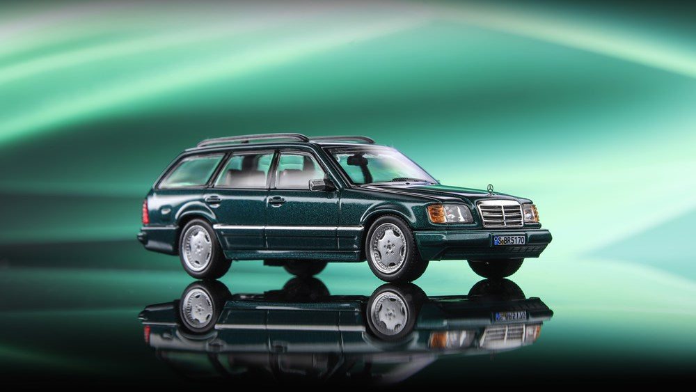 Mortal 1/64 Mercedes-Benz E-Class E300 S124 Wagon Black