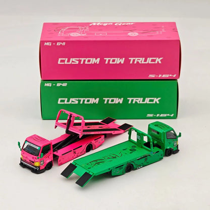 MEGA GEAR 1:64 Pink & Green Dinosaur Custom Tow Truck Full Ground Trailer Diecast Alloy Model Car Collectible