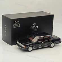 1/18 Toyota Crown Seventh Generation MS122 Black /Red Interior Diecast Model Car