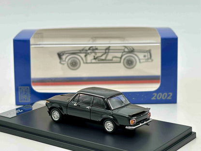 YS 1:64 2002 Turbo Classic Sport Diecast Model Car Limited Edition