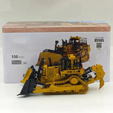 D11T Track-Type Tractor JEL Design Diecast Model 1:50 Diecast Masters 85565