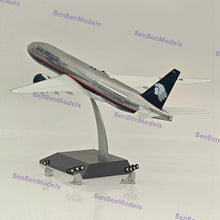 Aeromexico Boeing 777-200 N745AM / IF772AM1023P / INFLIGHT 200 WITH STAND /1:200
