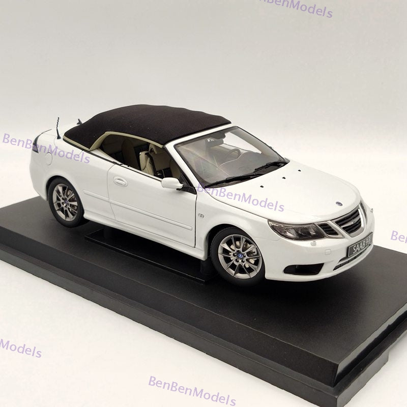 Original 1:18 93 9-3 Convertible Sport Car White Diecast Model Car Limited Edition