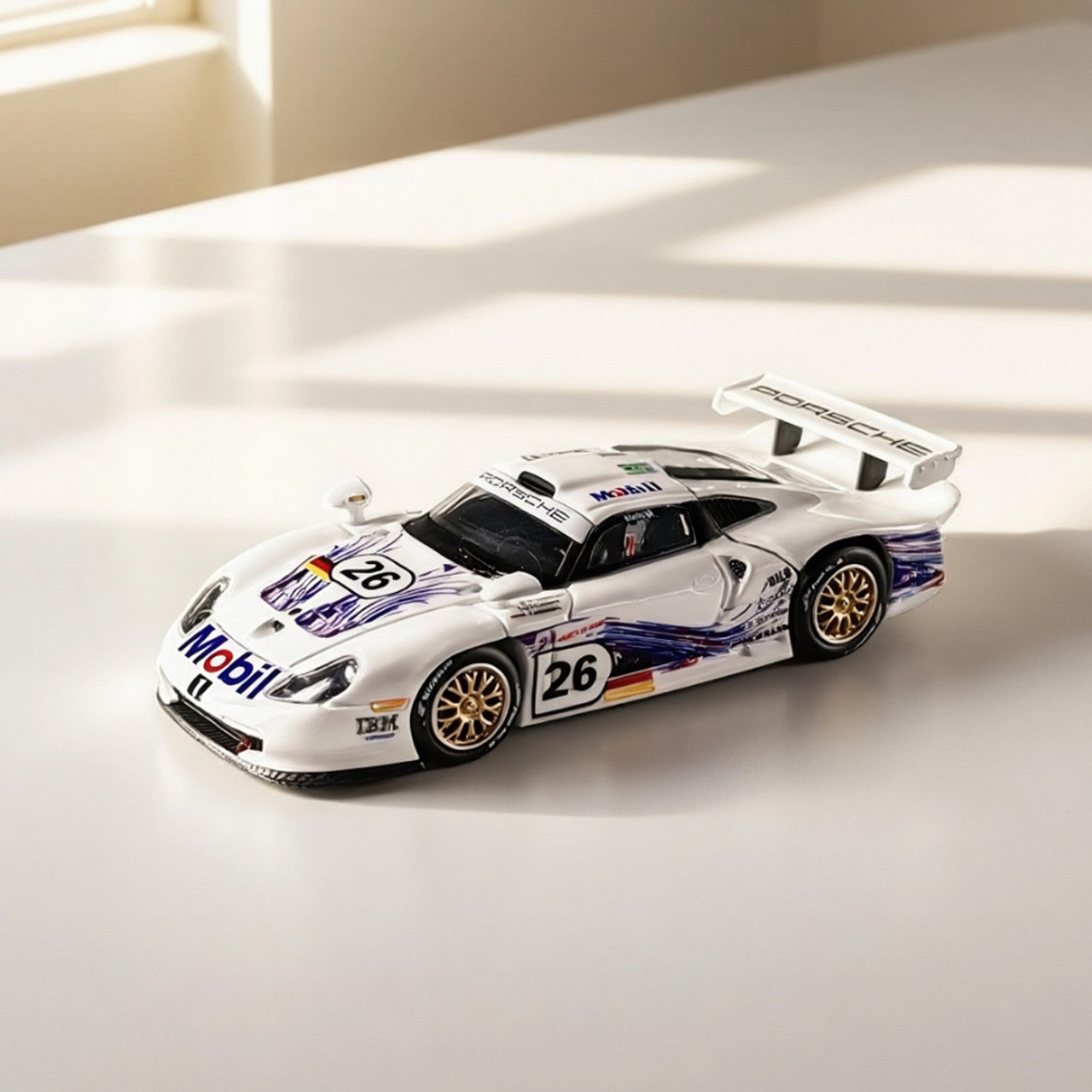 TSD 1:64 for 1997 911 GT1 LM Openable - hood Alloy Toys Car Model - Collectible Gifts