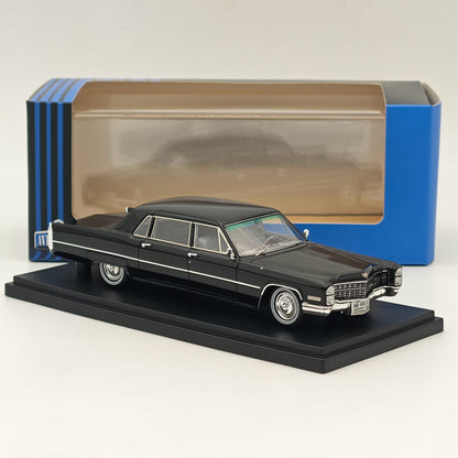 Modèle réduit de voiture Cadillac Fleetwood Seventy-Five noire, édition limitée, 1/43 AutoCult Avenue 43 