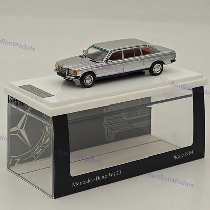 1:64 JIYI & GOC 1976 V123 Extended Limousine Diecast Metal Car