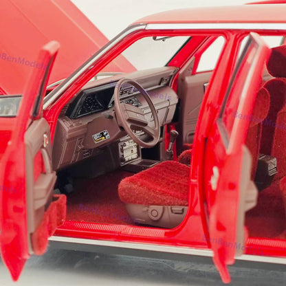 1/18 Toyota Crown Seventh Generation MS122 Red / red Interior Diecast Model